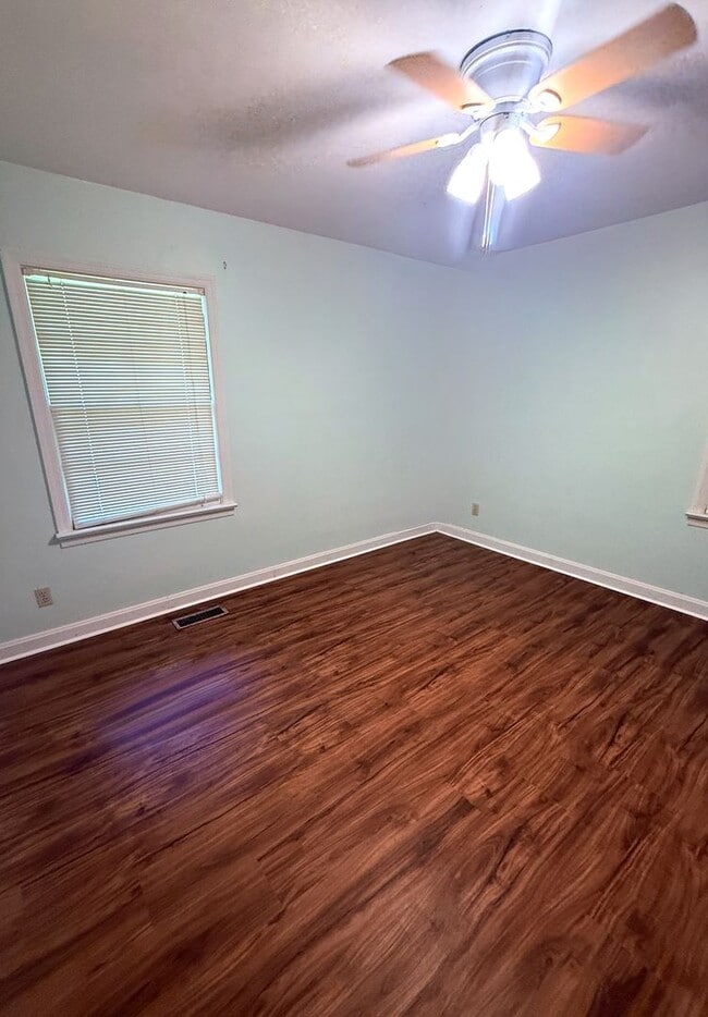 Building Photo - Charming 3-Bedroom Home with Huge Workshop...