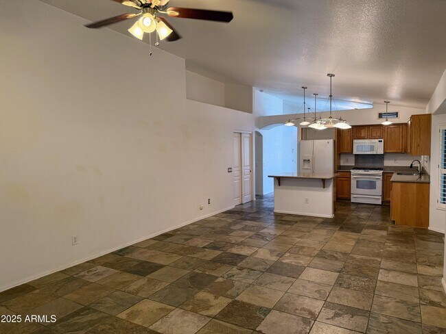 Building Photo - 4680 S Greythorne Way