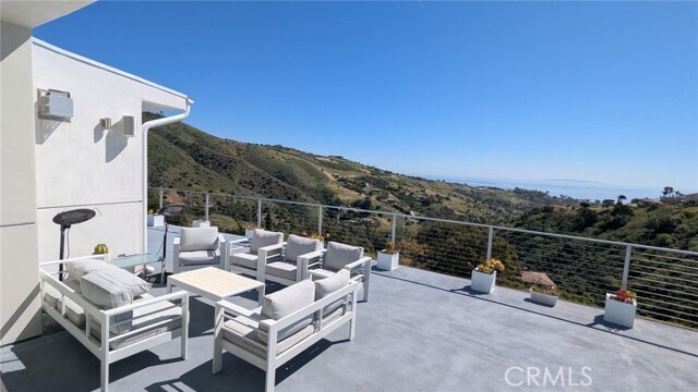 Building Photo - 28405 Via Acero