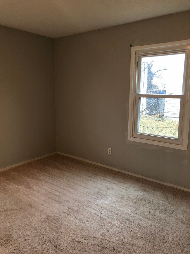 Building Photo - 1509 E 18th St