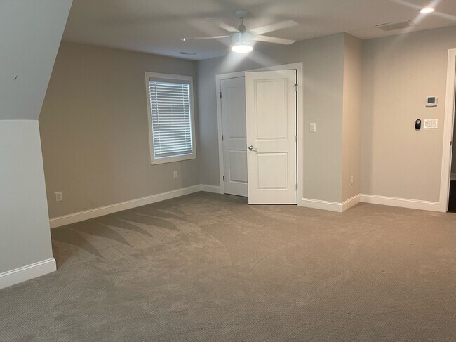 Building Photo - 1241 Whispering Springs Ct