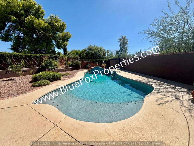 Building Photo - 8918 E Old Spanish Trail