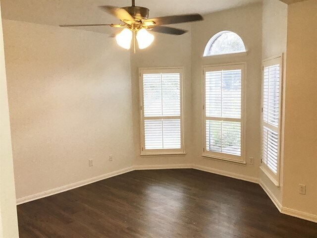 Building Photo - 22327 Merabrook Dr