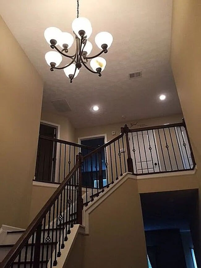 Building Photo - NE-Columbus & Ft Benning-4 Bedrooms & 2.5 full Baths