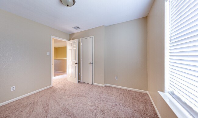 Building Photo - 20831 Bonham Park Ln