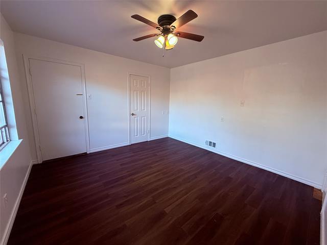 Building Photo - 914 Bandera Ln