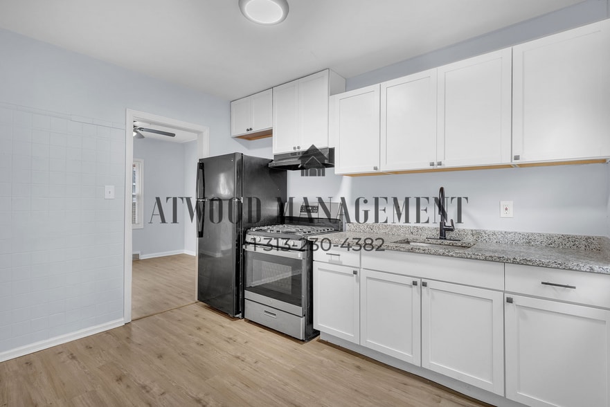 Building Photo - This beautifully updated 3-bedroom, 1-bath single-family home is ready for move-in!