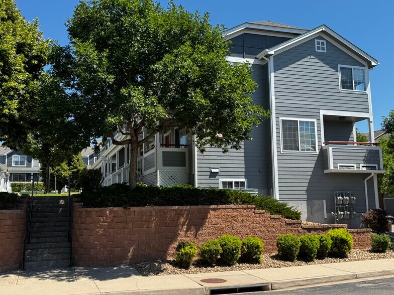 Building Photo - 3660 W 25th St