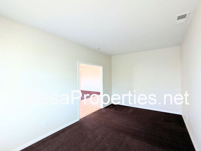 Building Photo - 15529 Bow String St