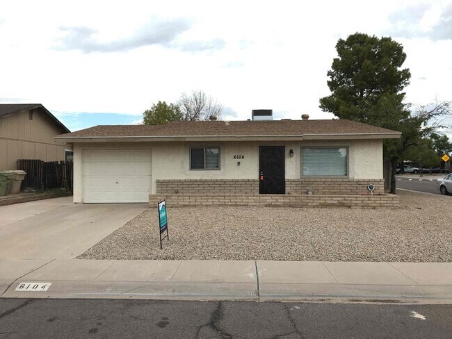 Primary Photo - 6104 W Nancy Rd