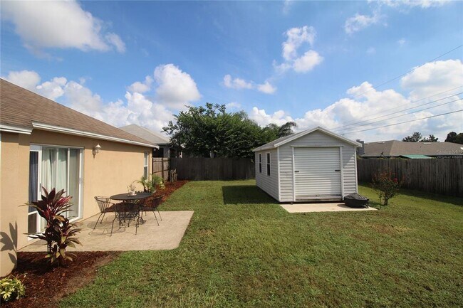 Building Photo - 5260 English Dr