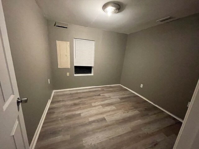 Building Photo - 531 New Berlin Rd