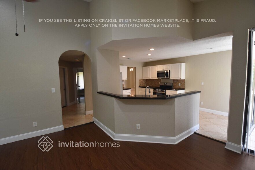 Building Photo - 3261 NW 108th Dr