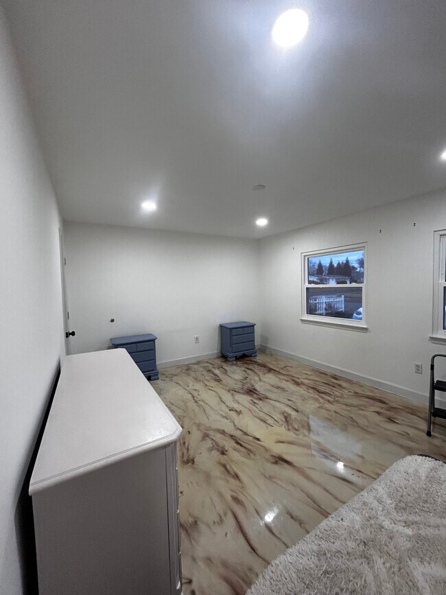 Building Photo - 6703 Cimarron St