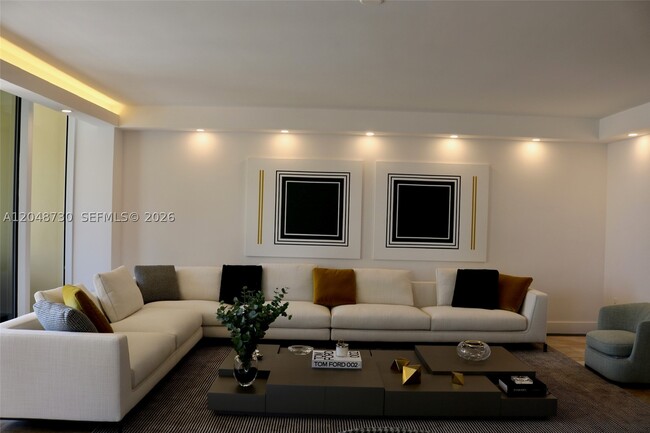 Building Photo - 445 Grand Bay Dr