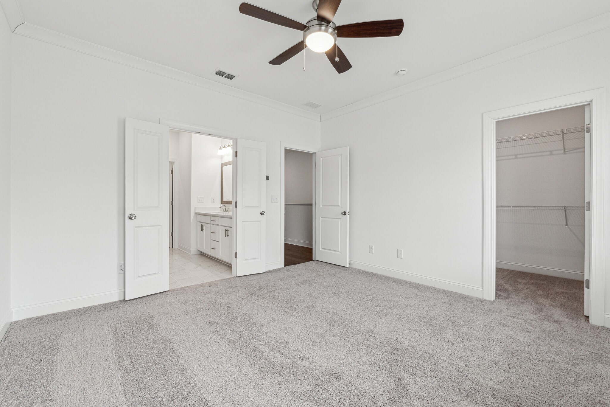 Building Photo - 528 Healy Dr