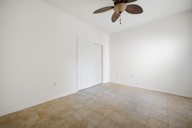 Building Photo - 1026 High Dunes Quay