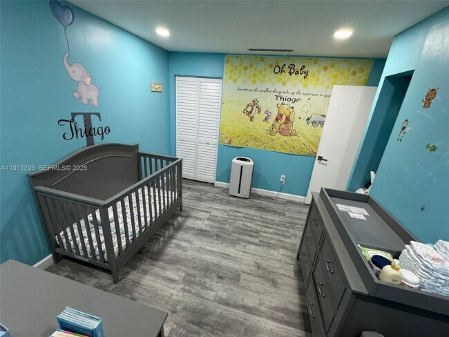 Building Photo - 9712 Hammocks Blvd