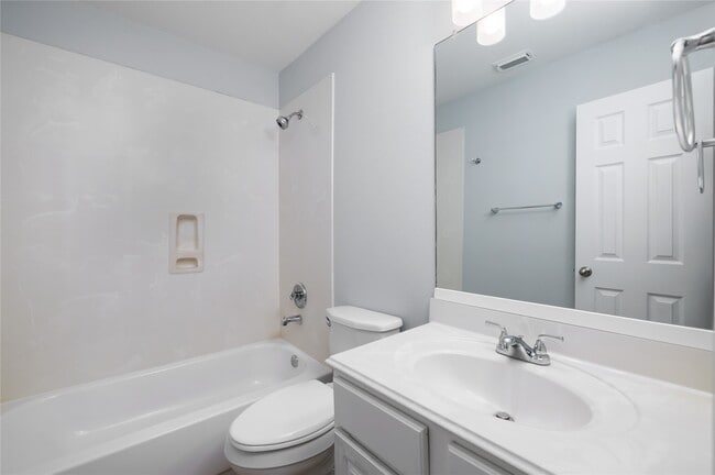 Building Photo - 14 Barker Ridge Ct