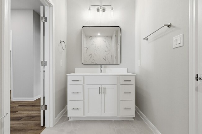 Building Photo - 9912 A Clark Rd