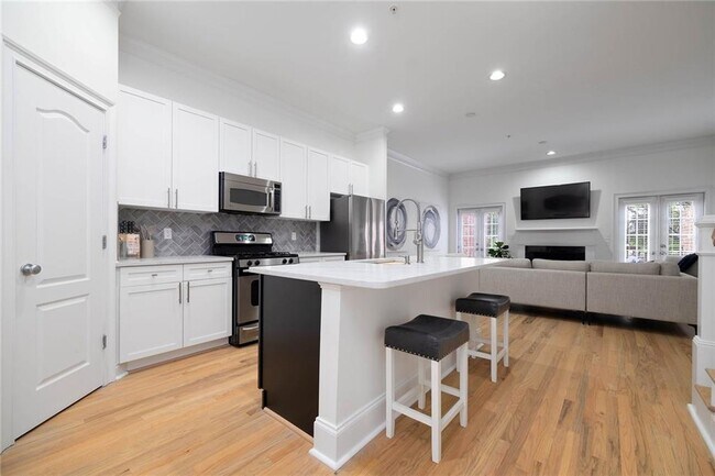 Building Photo - 1572 Mosaic Way