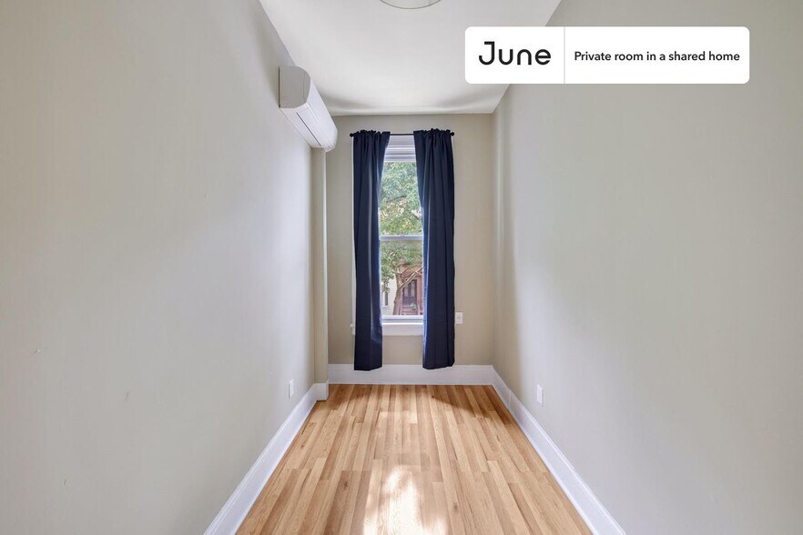 Building Photo - Room in Shared 5 bed/2 bath home in Sunset Park