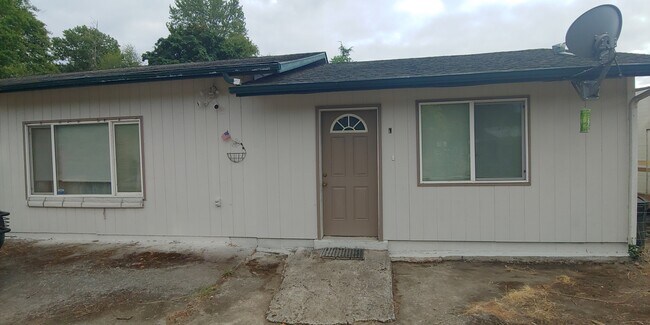 Apt door - 901 I St