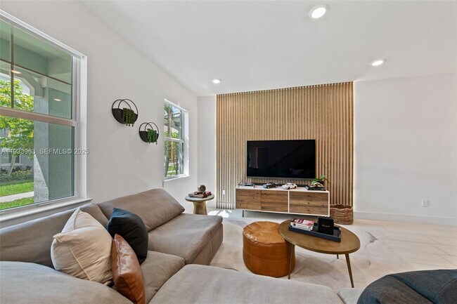 Building Photo - 5180 Eucalyptus Dr