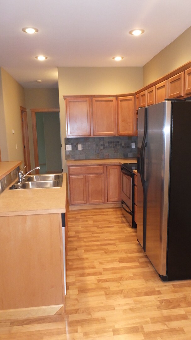 Building Photo - 509