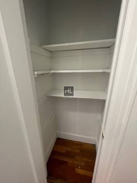 Building Photo - 73 STREET