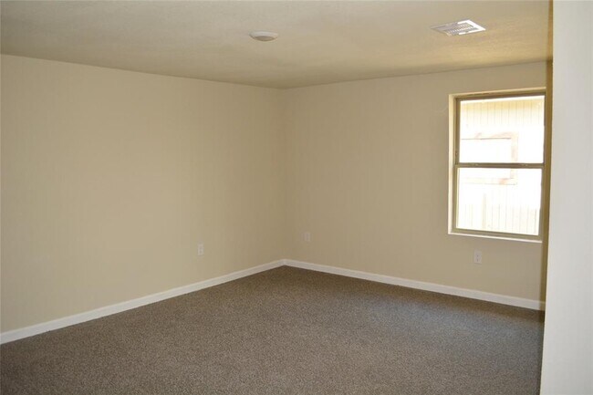 Building Photo - 3007 Grovey St