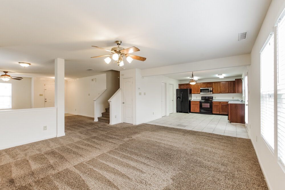 Building Photo - 14215 Luscombe Farm Rd
