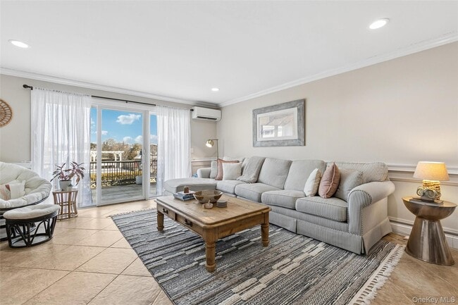 Building Photo - 3013 Mitchell Rd