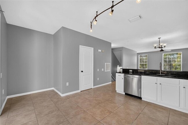 Building Photo - 3186 Bayshore Oaks Dr