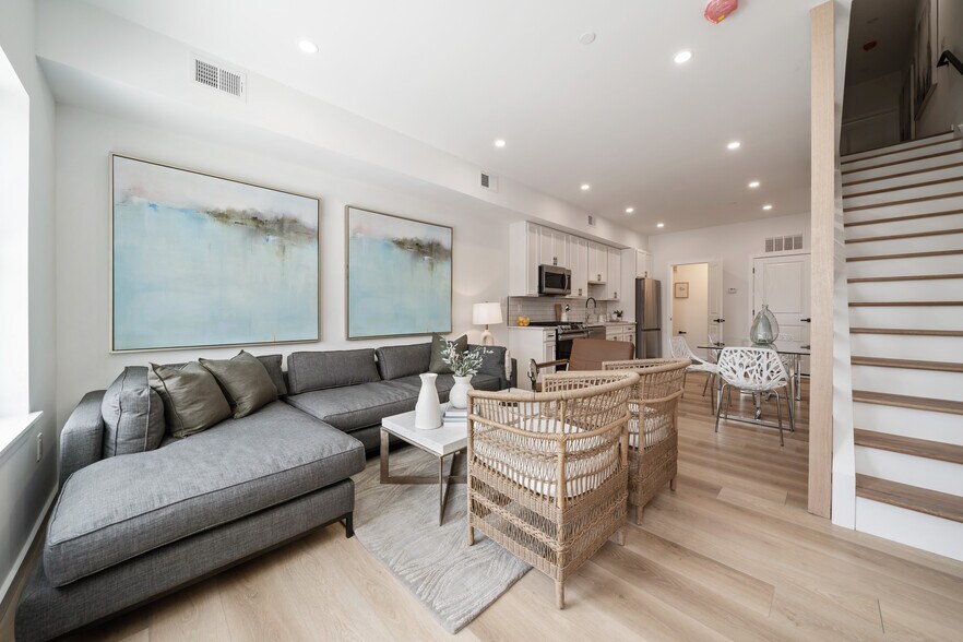 Open Living / Kitchen - 750 19th St NE
