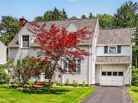 Building Photo - 82 Clovercrest Dr
