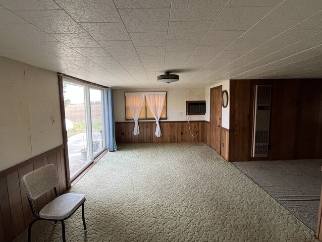 Building Photo - 7555 Finzel Rd