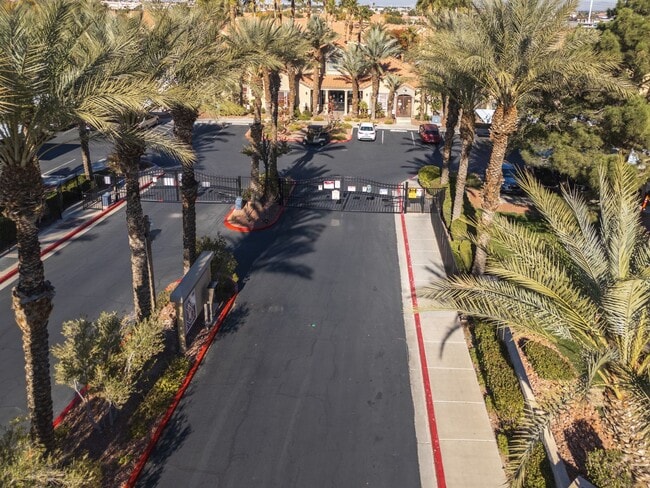 Building Photo - Completely remodeled 1st floor unit in gated Silverado Ranch community