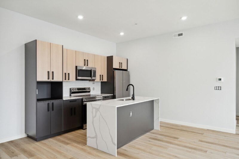 Building Photo - 1112 E Berks St