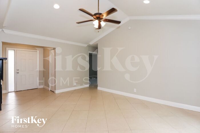Building Photo - 4582 Brook Dr