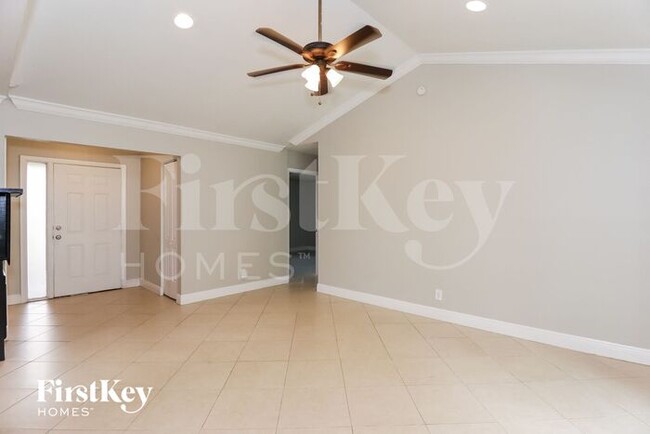 Building Photo - 4582 Brook Dr