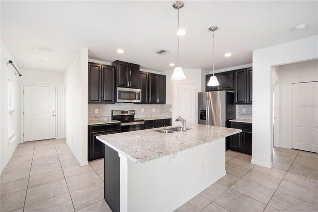 Building Photo - 14233 Poke Ridge Dr