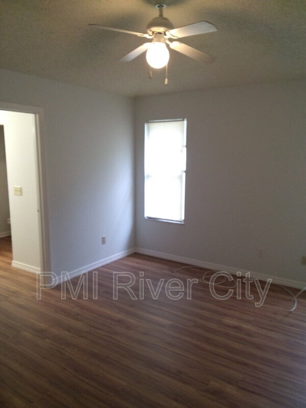 Building Photo - 7491 Countryman Ln