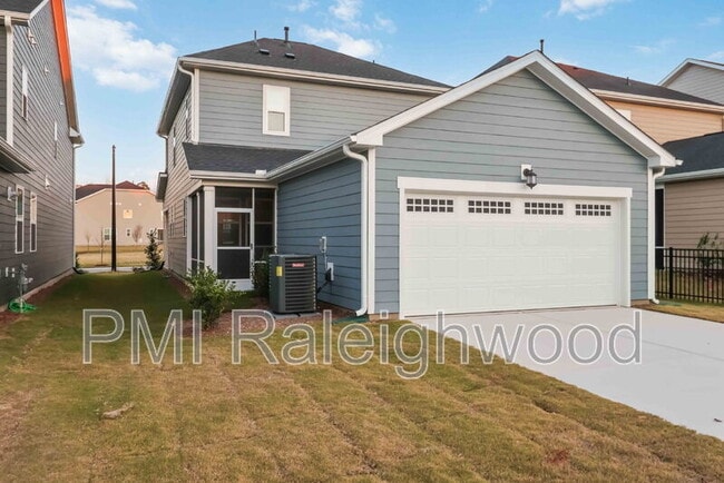 Building Photo - 304 Canyon Spring Trl