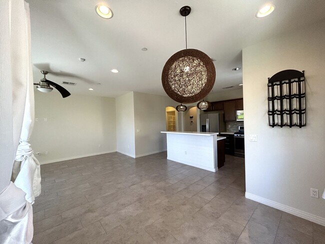 Building Photo - AVAILABLE NOW!! GORGEOUS 2 Bed 2.5 Bath Condo in La Quinta!