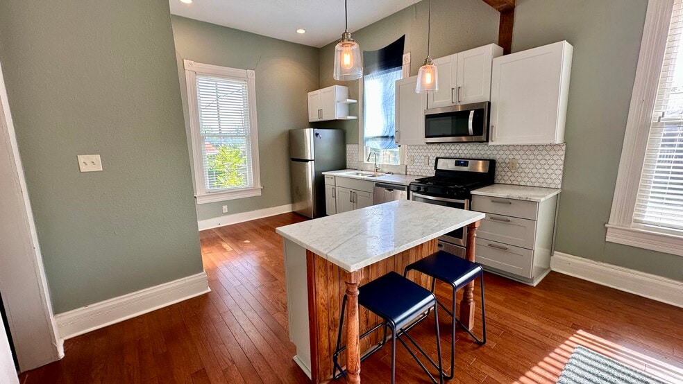 Kitchen - 102 Paul St