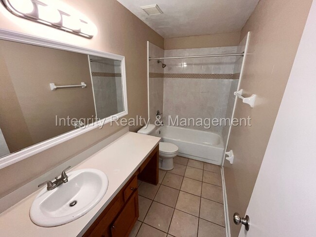 Building Photo - 3 Bed/2 Bath in the heart of Mandarin