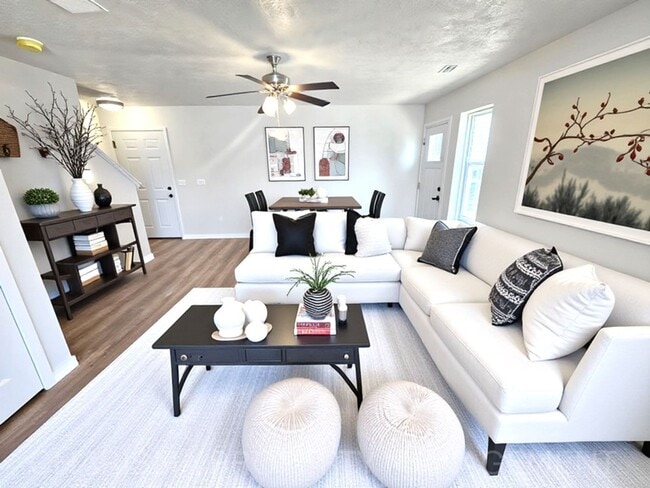 Building Photo - Tunis Drive Townhomes