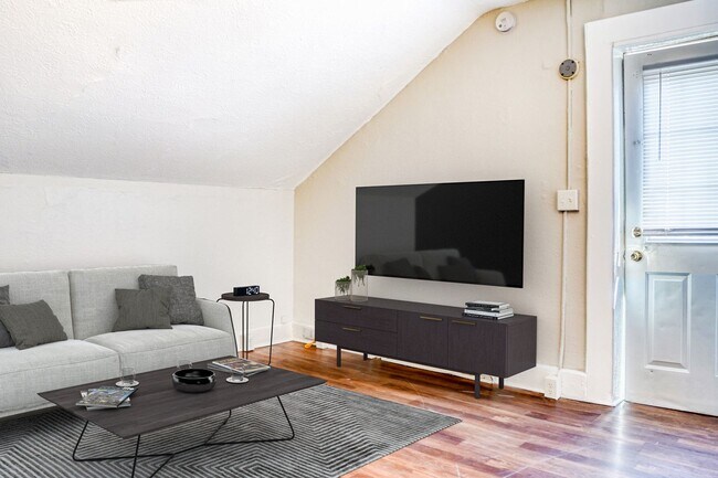 Building Photo - 1117 S.4th Street - FourEight