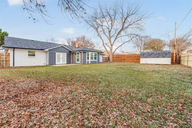 Building Photo - 227 Carolyn Dr